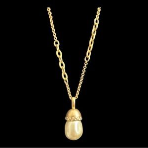 Chico's Faux Pearl Pendant Gold Necklace New